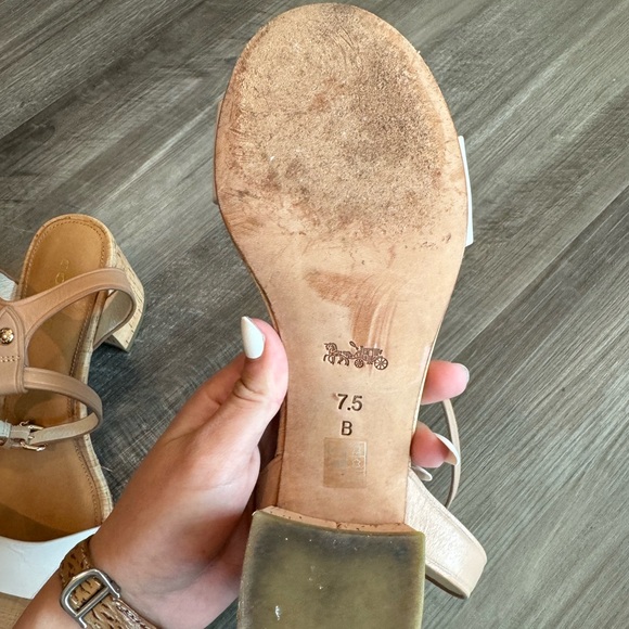 ❤️ELEGANT Coach Heels with Rainbow Charm on Strap - Picture 7 of 10